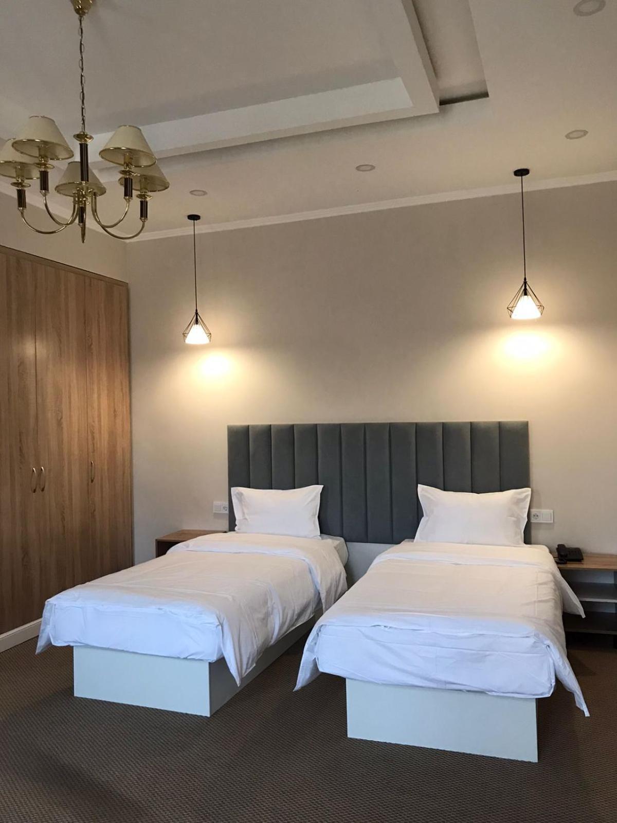 Aykun Hotel Almaty Eksteriør billede