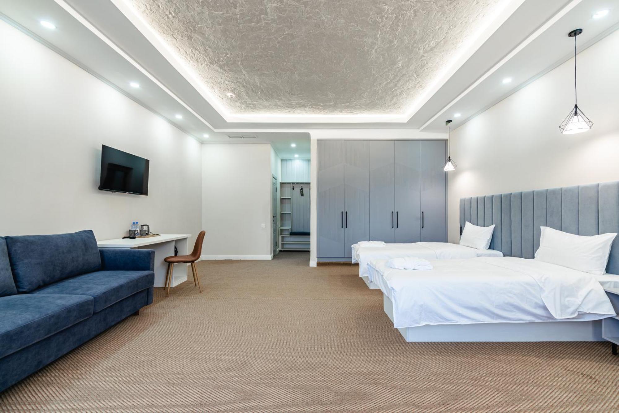 Aykun Hotel Almaty Eksteriør billede
