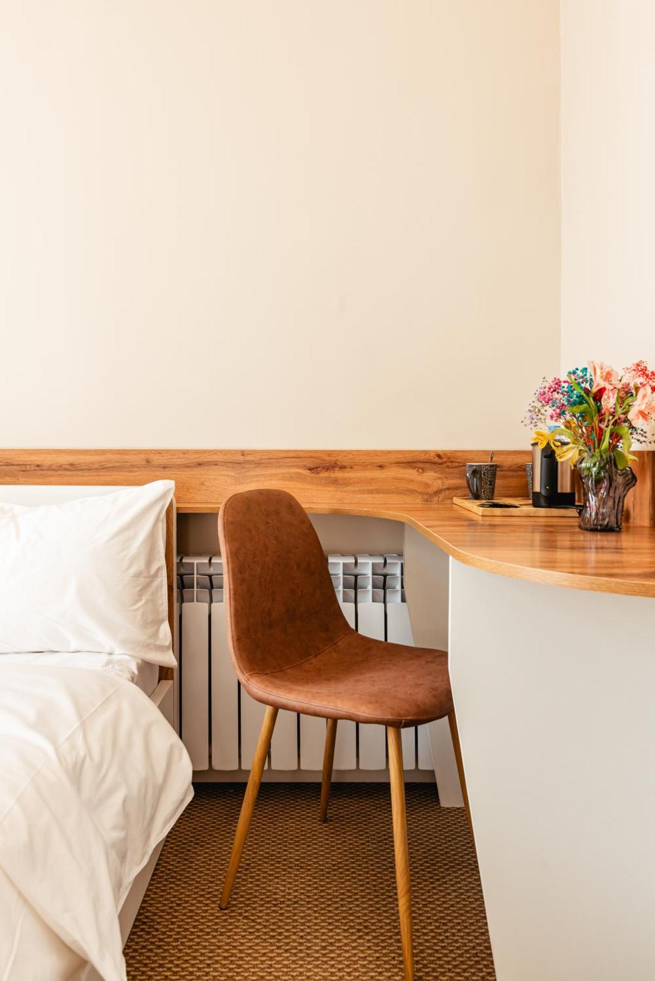 Aykun Hotel Almaty Eksteriør billede