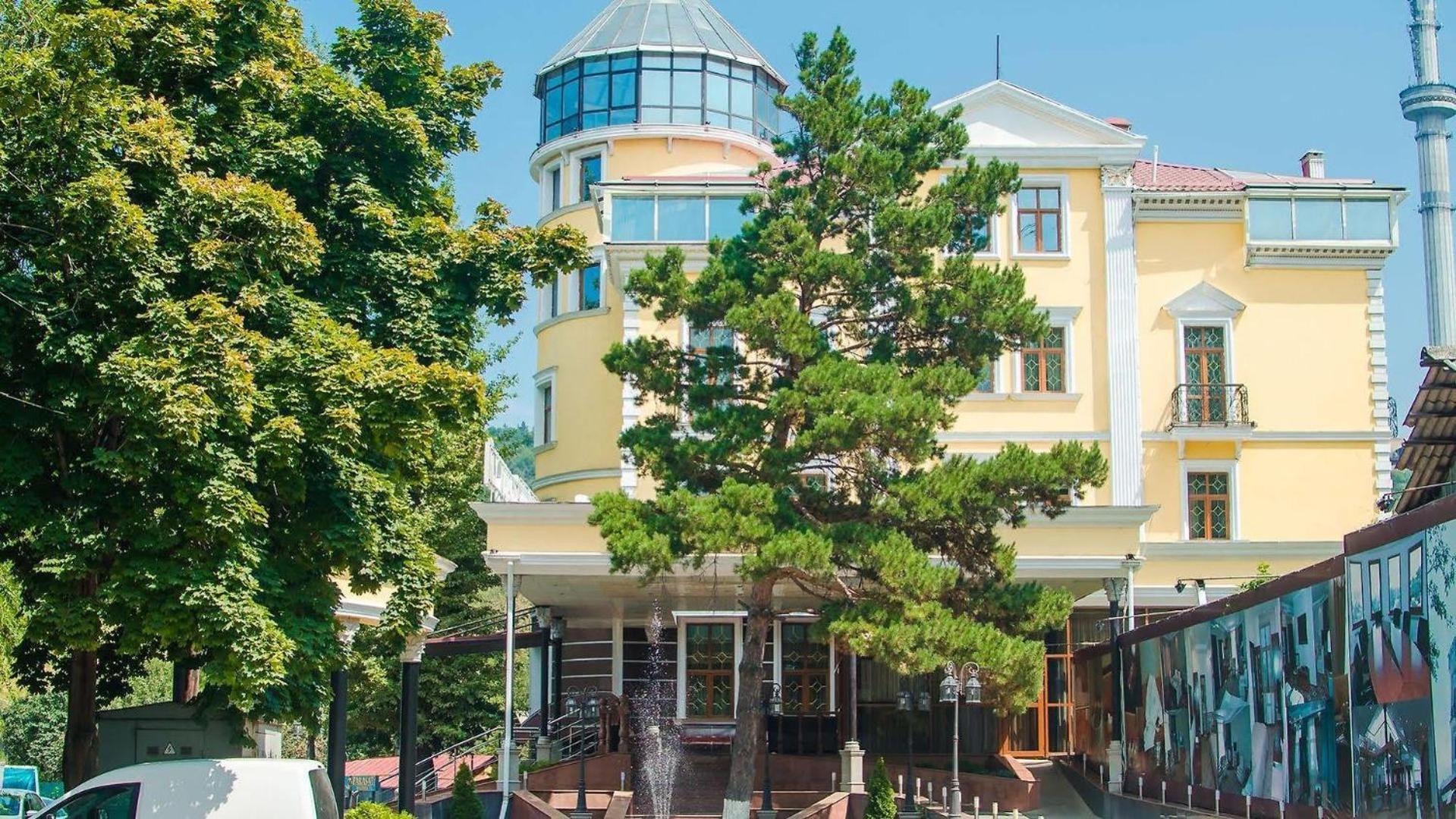 Aykun Hotel Almaty Eksteriør billede